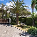 Neptuno II Beachfront Elviria,Sea Views,Lovely Terrace And Pool