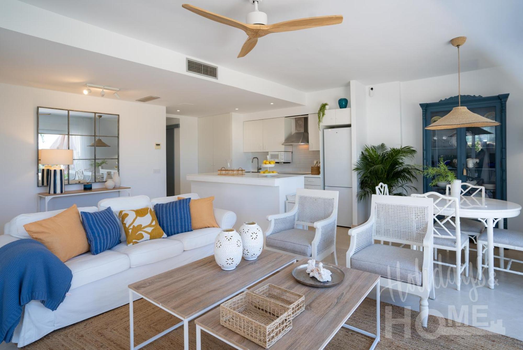 Neptuno Ii Beachfront Elviria,sea Views,lovely Terrace And Pool Apartment Marbella
